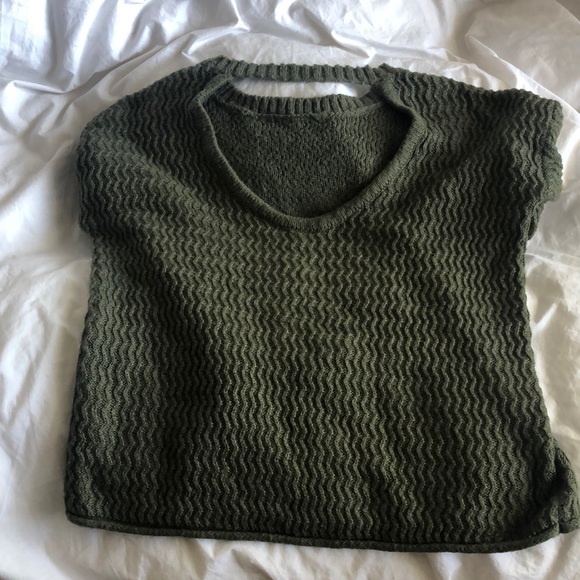 BOGO F21 backless cropped sweater - Picture 4 of 4